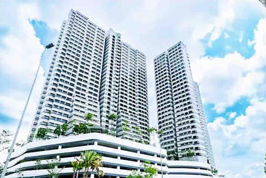 Legoland Jb Aghome Medini 3Room8Pax Bukit Indah Nusajaya  Luaran gambar